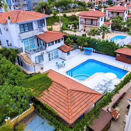 Luxury With Private Pool- Lorraine